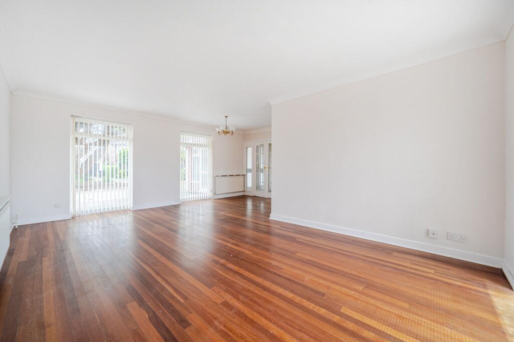 Living Room/ Dining Room