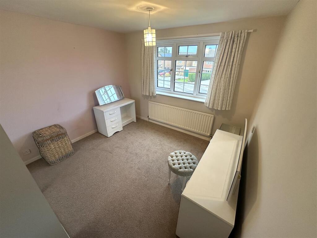 BEDROOM 3.1.jpg