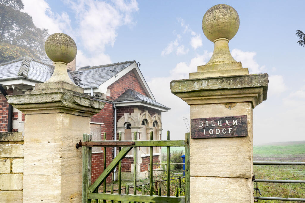 Bilham Lodge, Brodsworth, Doncaster, DN5 7DW