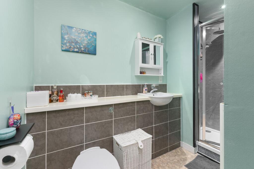 Bedroom One En Suite