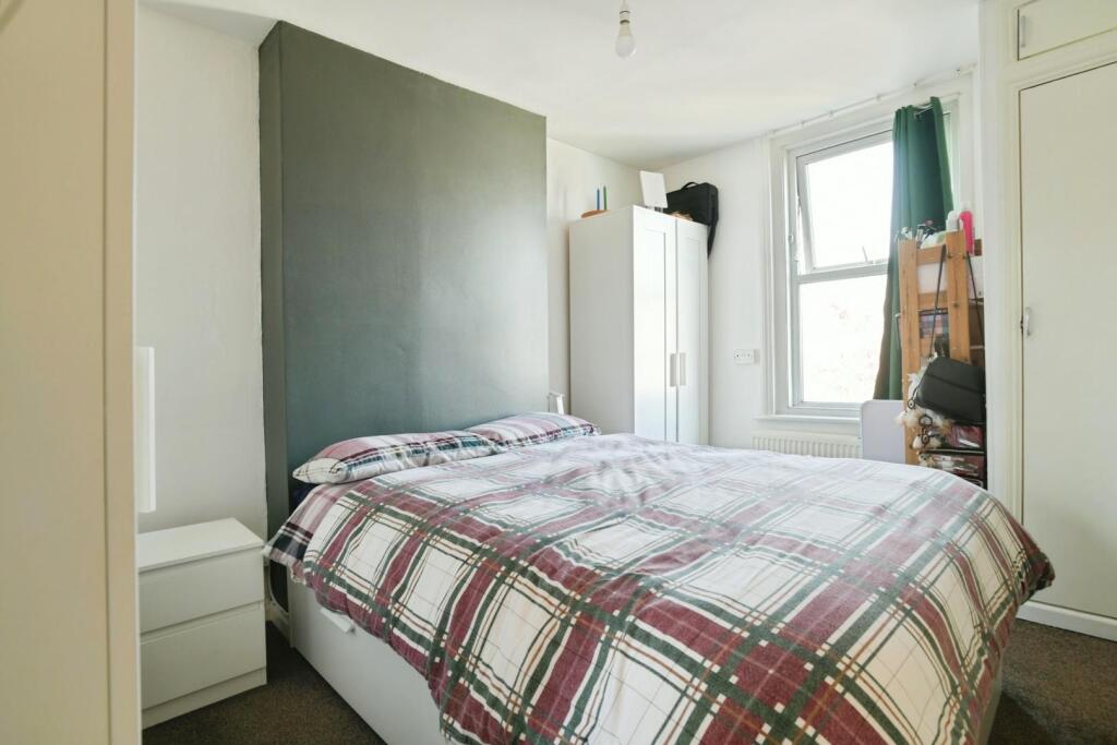 Bedroom2.JPG