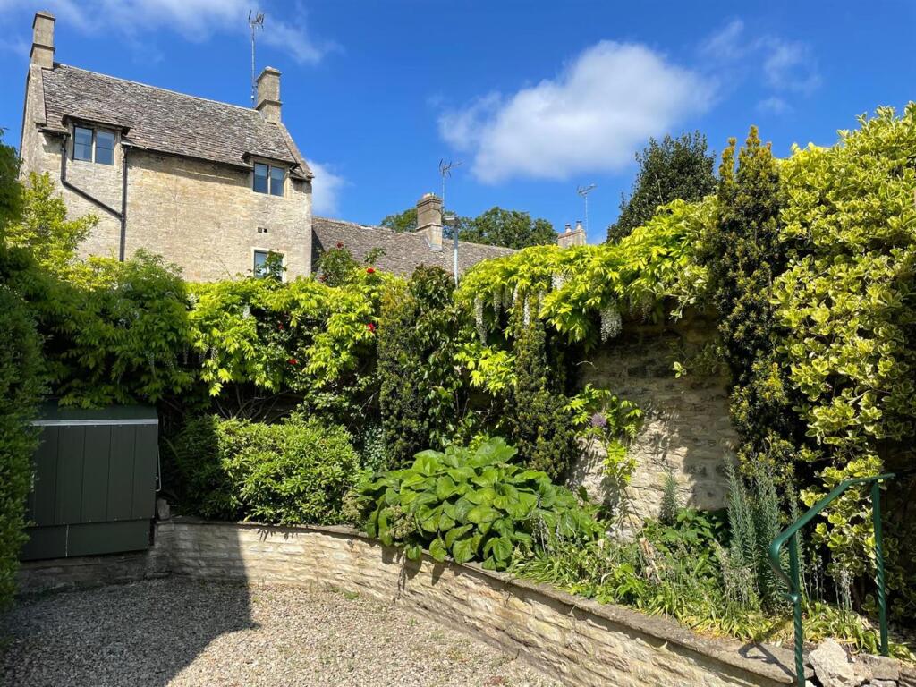 WhatsApp Image 2025-05-21 at 08.55.23.jpeg