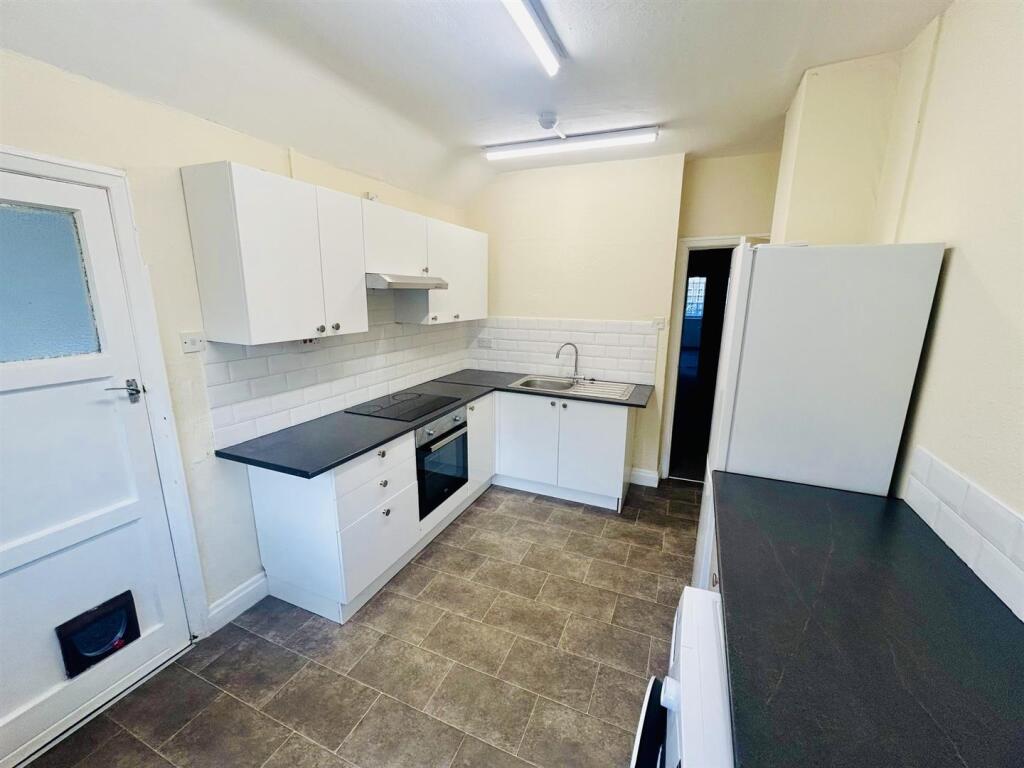 strat rd kitchen.jpg