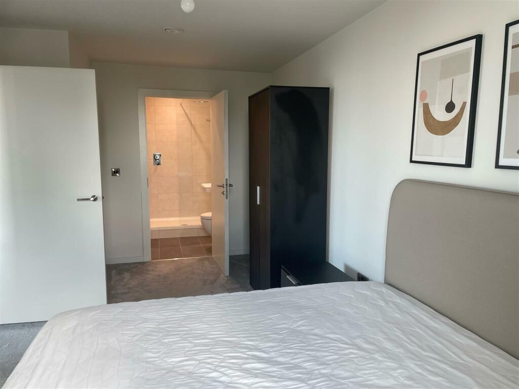 Bedroom.jpg