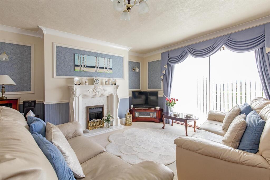 Reception Room-3.jpg