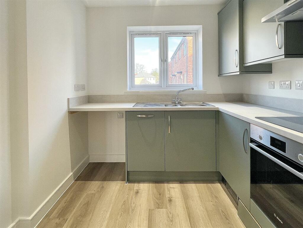 Plot 11 Kitchen 3.jpg
