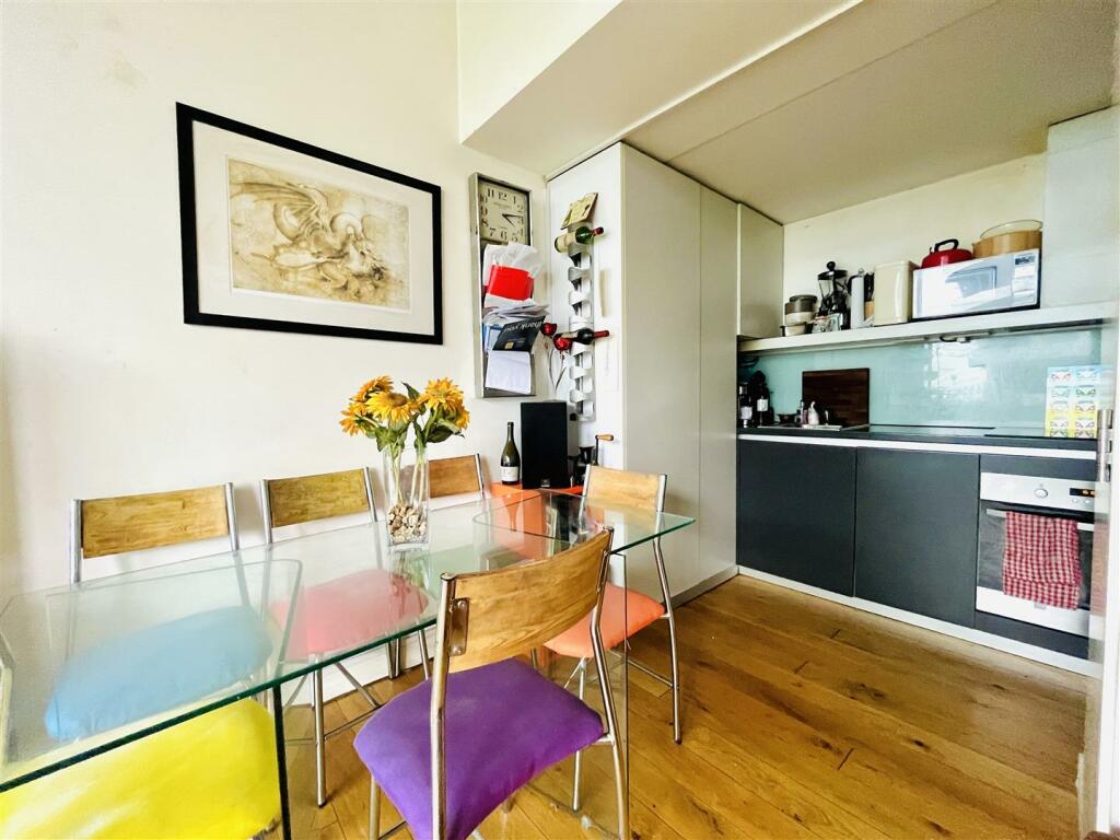 Living Dining Room Aspect 8
