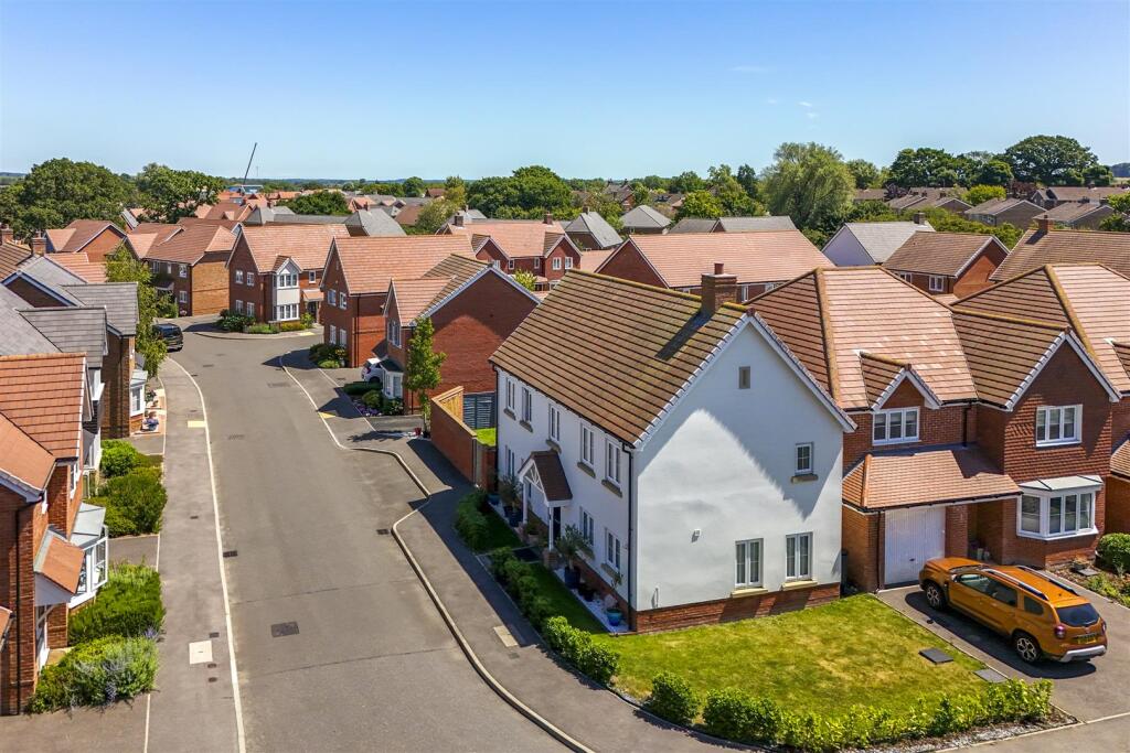 14 Kings Road, Ringmer, BN8 5FS (8).jpg