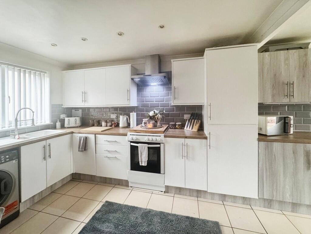 dd672469-image_pi...