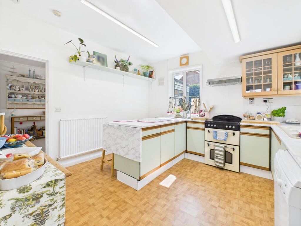 Kitchen/Breakfast Room