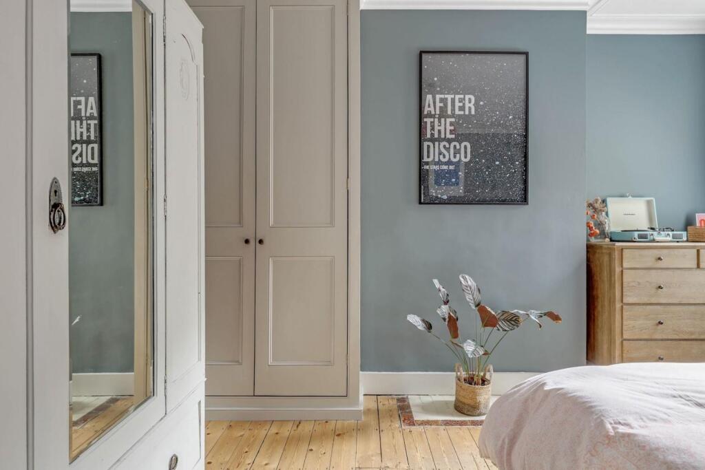 15-b2e9JHPropWorld - 96 Queenswood Road - 14-mediu