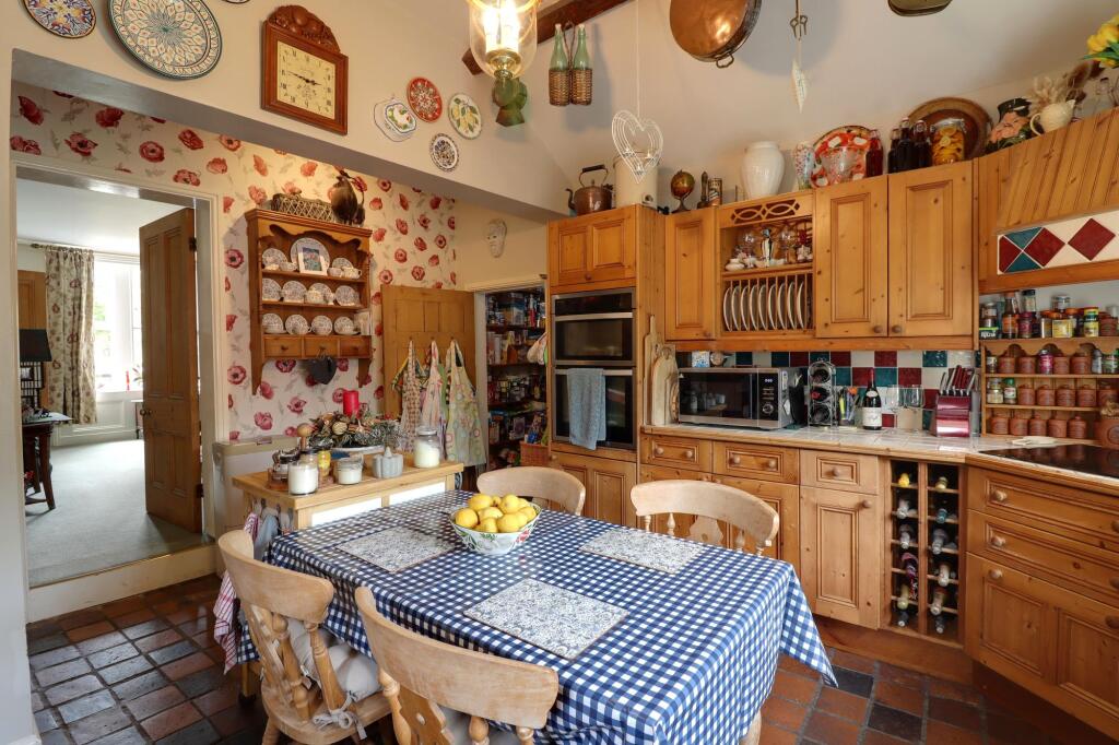Kitchen/Breakfast