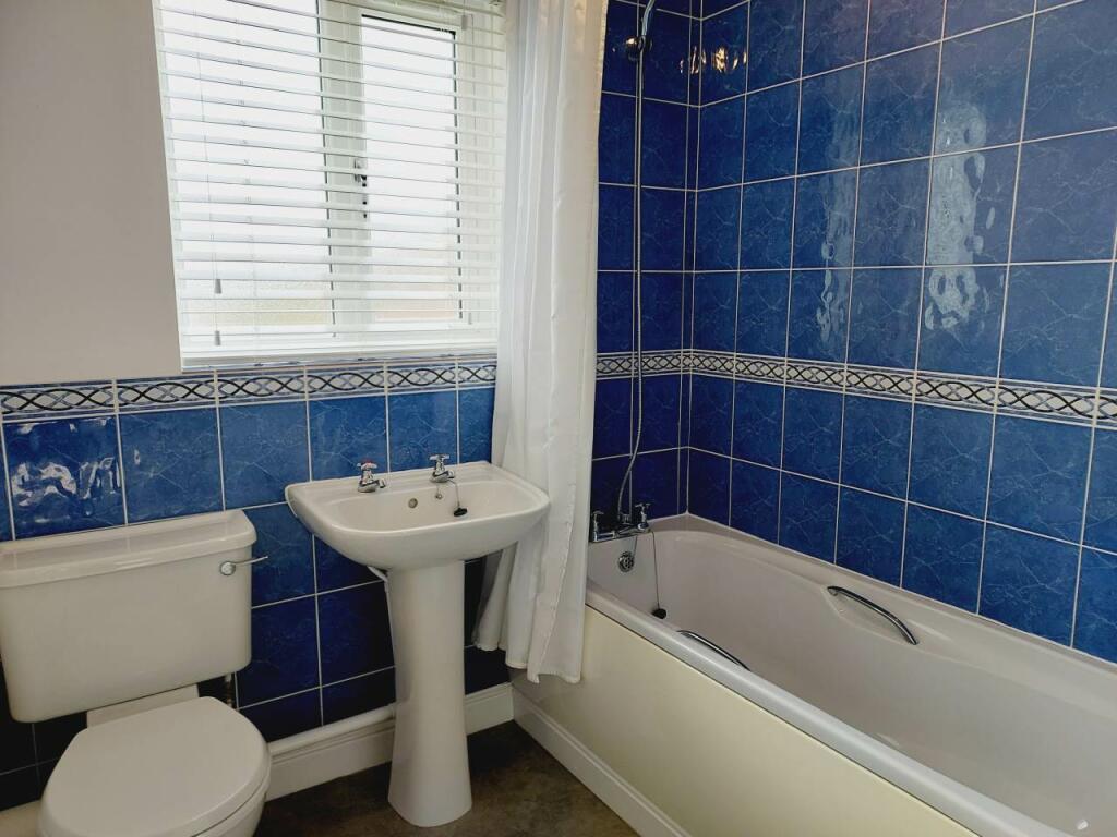 Family bathroom with