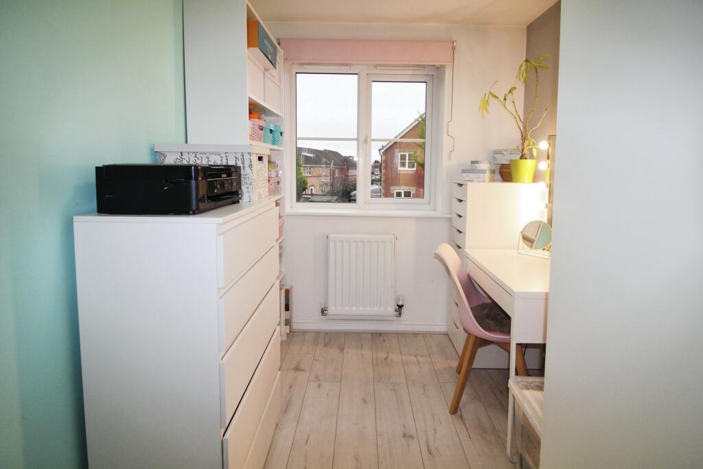 Bedroom 2.JPG