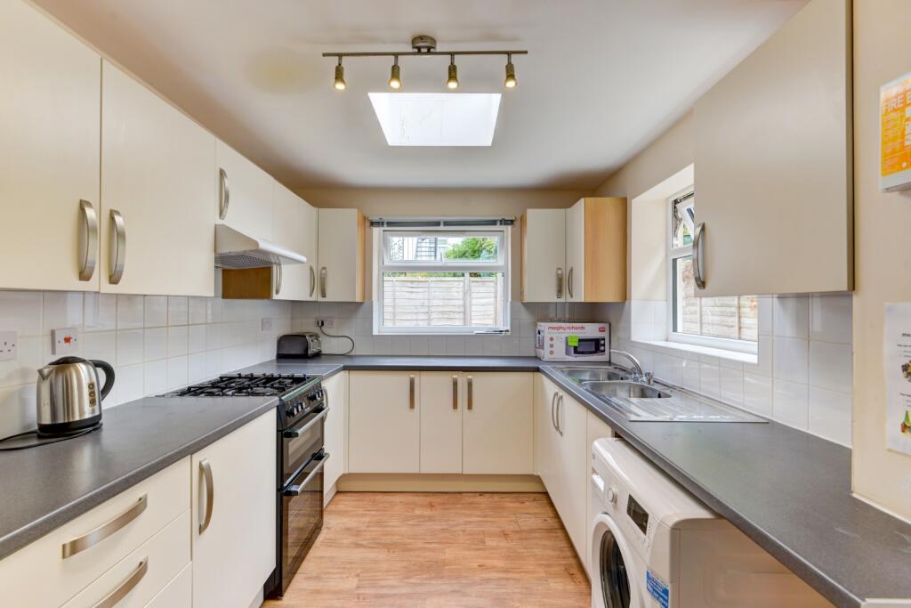 14  Bernard Road Kitchen