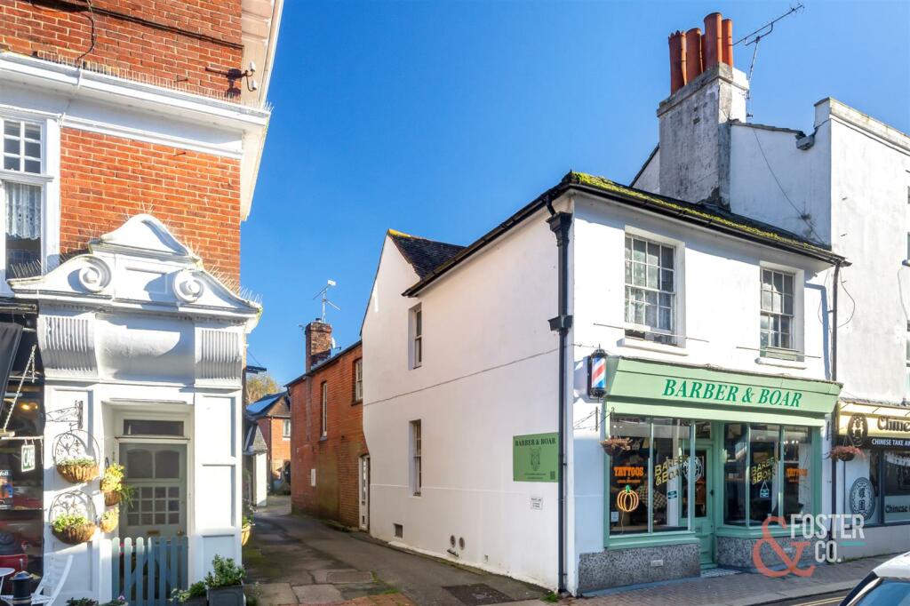 High Street 101 Flat 1-009.jpg