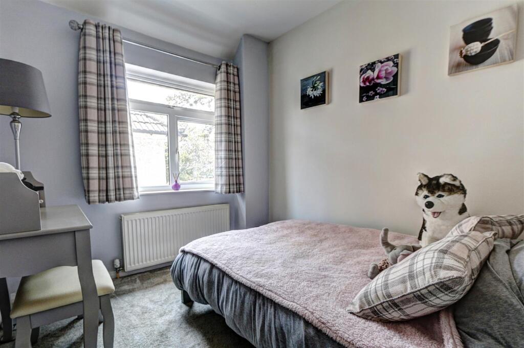 Bedroom 4.jpg