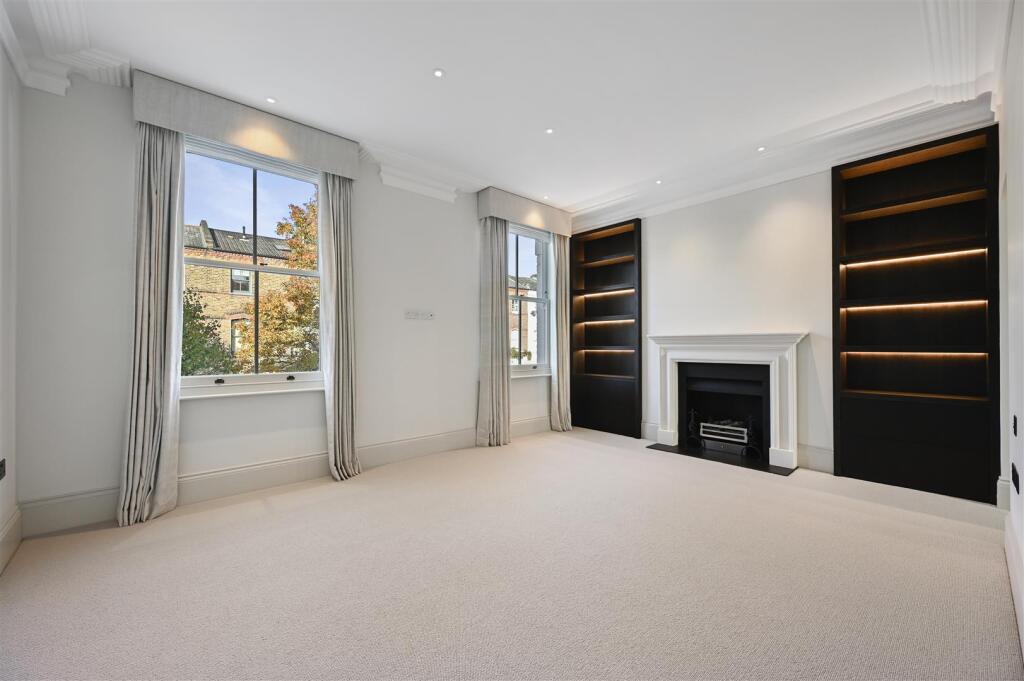 Caithness Road - BedroomF3 (1).JPG