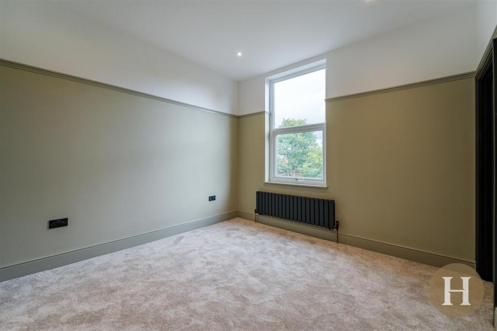 Hadleigh Estate Agents-8.jpg