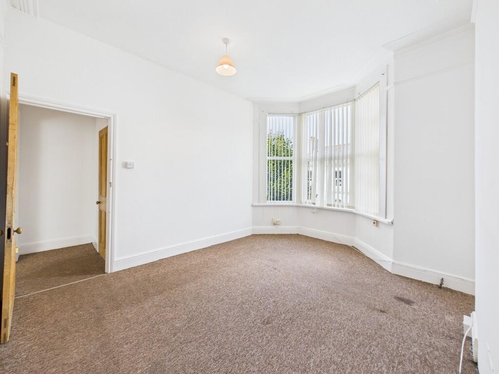 CAM03974G0-PR0204...