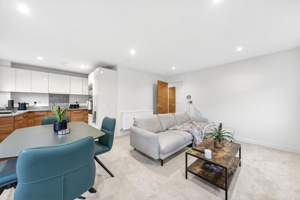 Howard Road, Stanmore, HA7