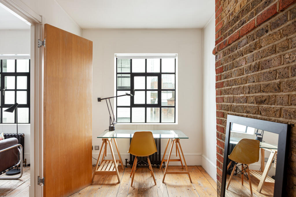 288538 - 25_5_TMH N1 6NU6729-Enhanced-NR-Edit.jpg