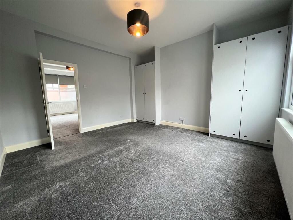 Bedroom1.jpg