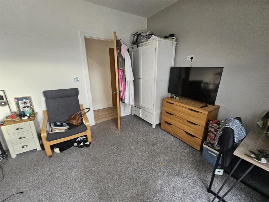 1000052205.jpg