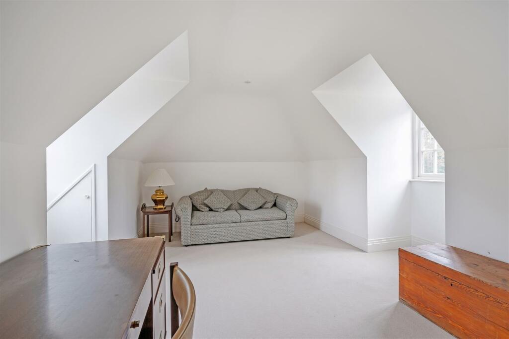 81536_1-Ashwood-Place (22).jpg