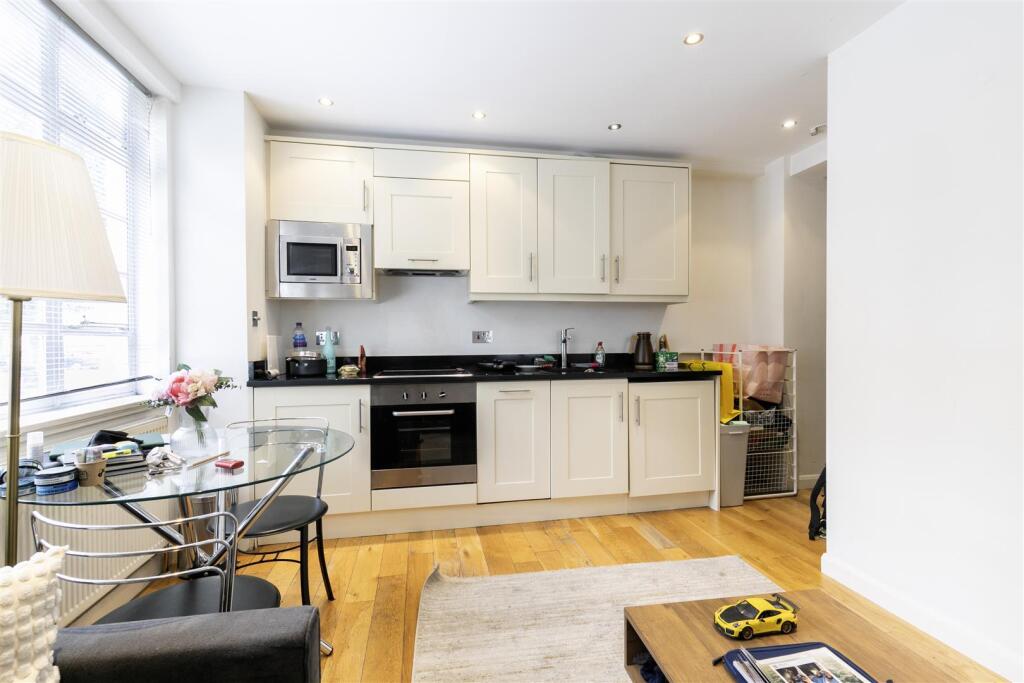 22 Nell Gwyn House -4.jpg