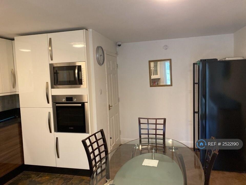 Kitchen - 3