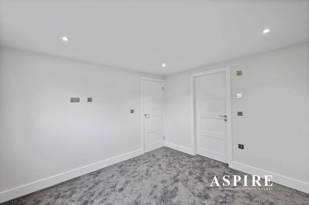 Aspire Estate Agents18.jpg