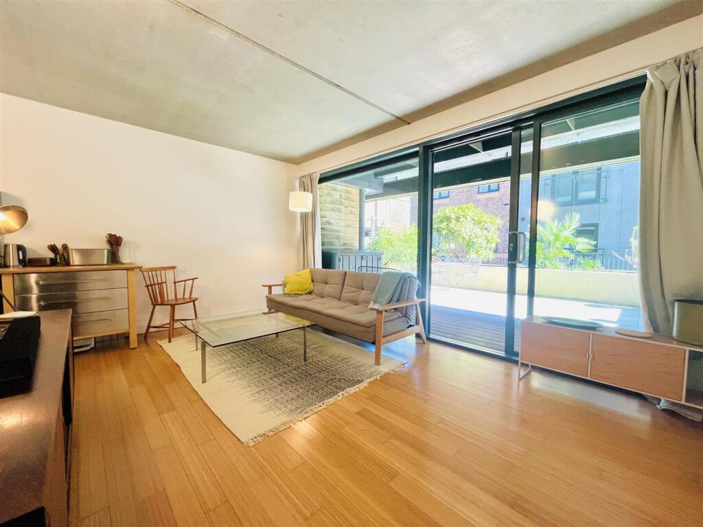 Living &amp; Dining Room