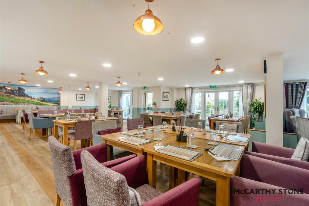 8618876-interior16.jpg