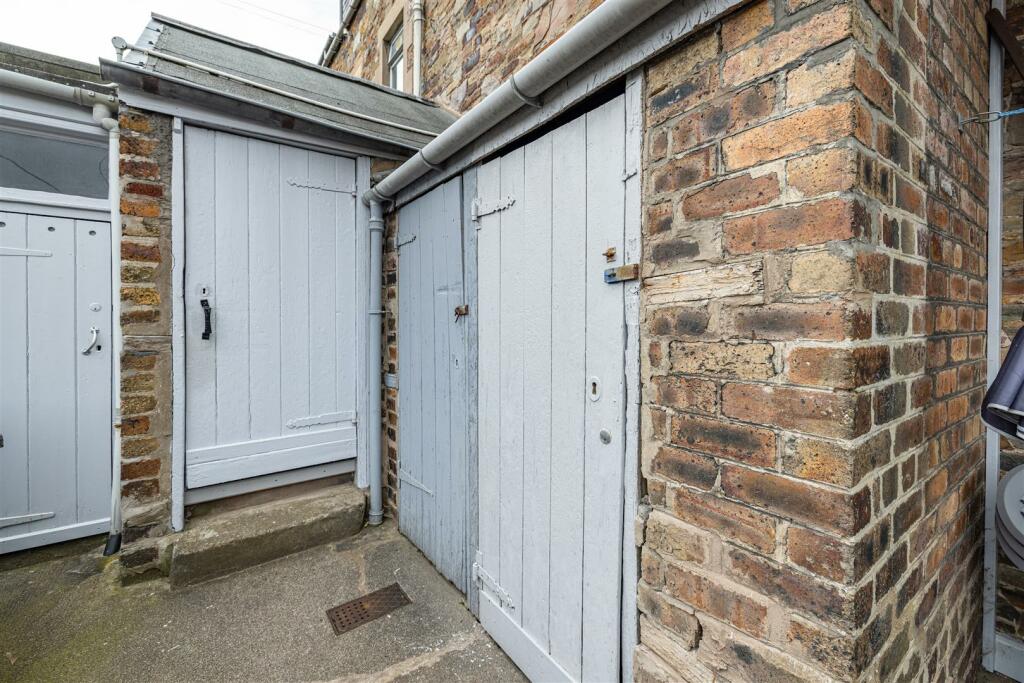 52 Victoria Street Galashiels 35.jpg
