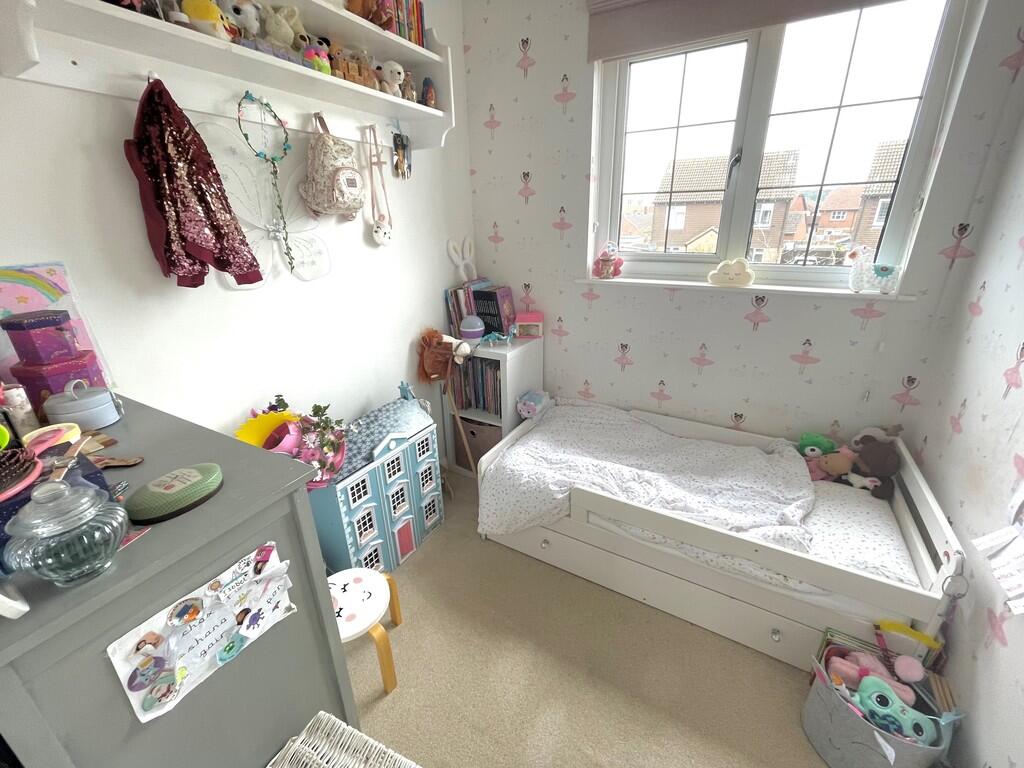 5 Compass Close B...