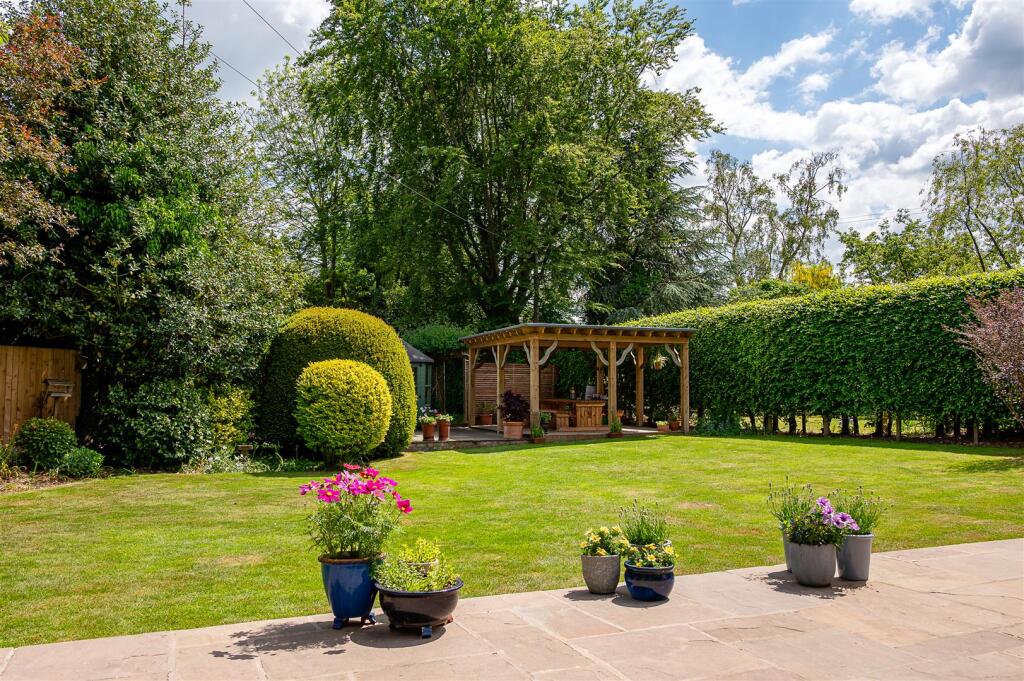 GARDEN