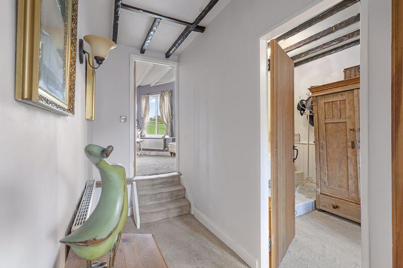 Photo 36