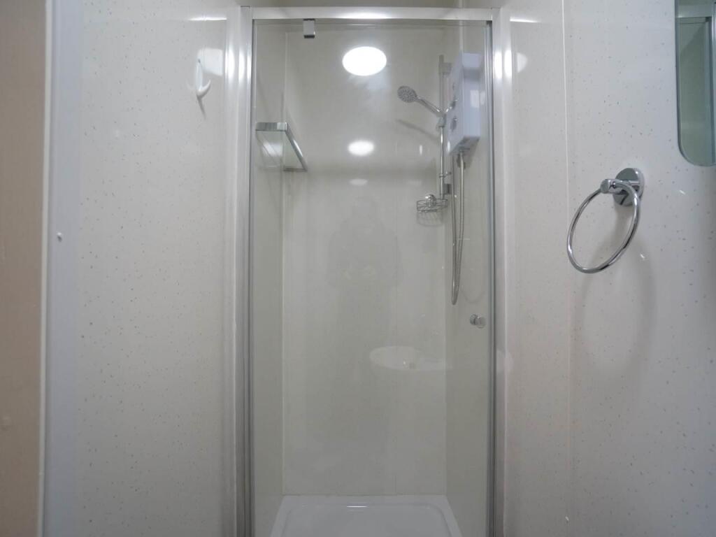 Shower 1.JPG