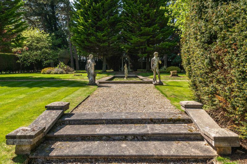 Maltby House Grounds