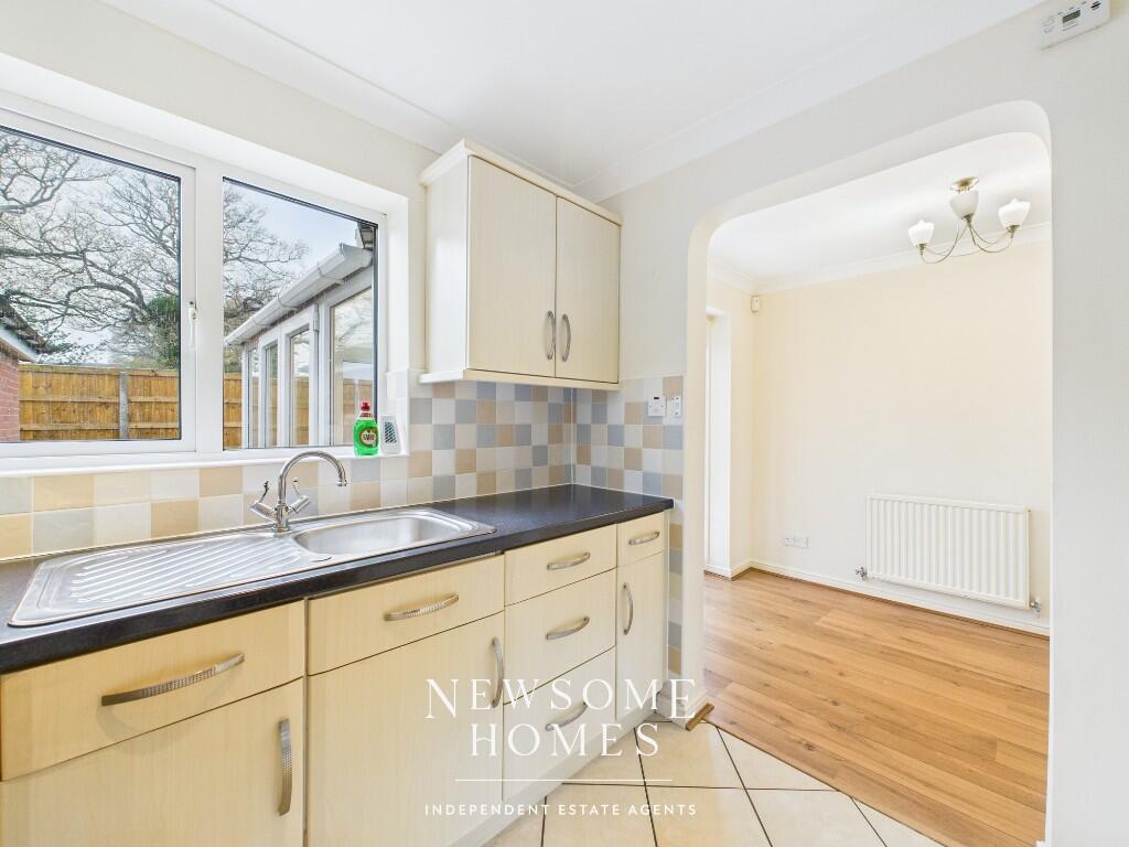 Kitchen/ Dining Room