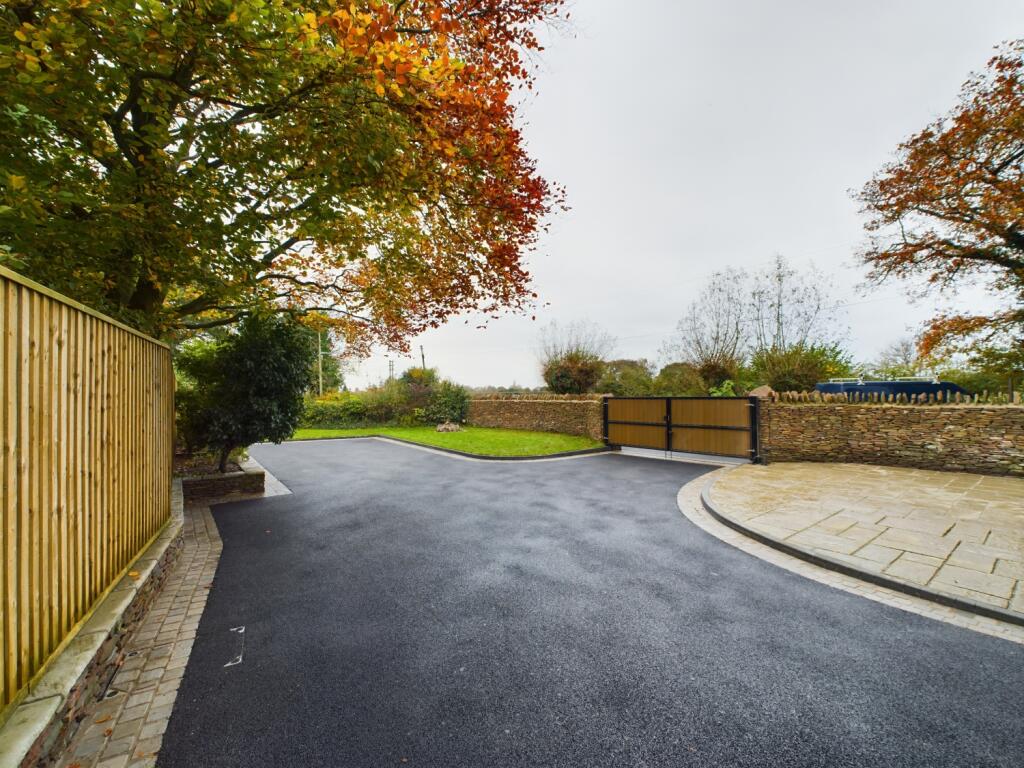 CAM02023G0-PR0101-STILL020