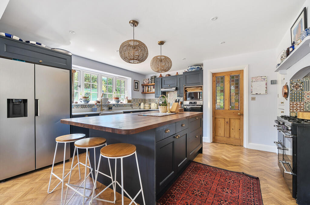 1321134-1-68714a9...