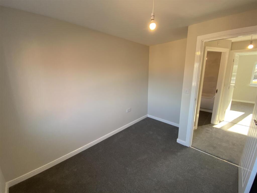 Bedroom 2.jpeg