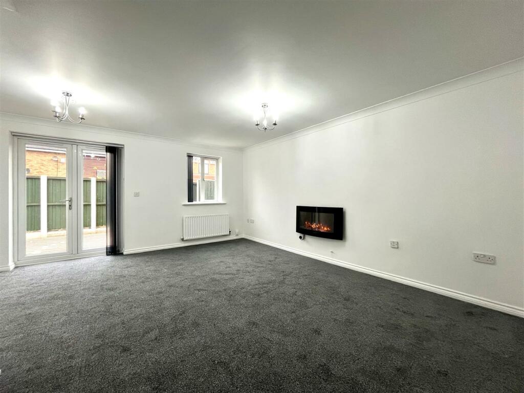 Living / Dining Area Aspect 2