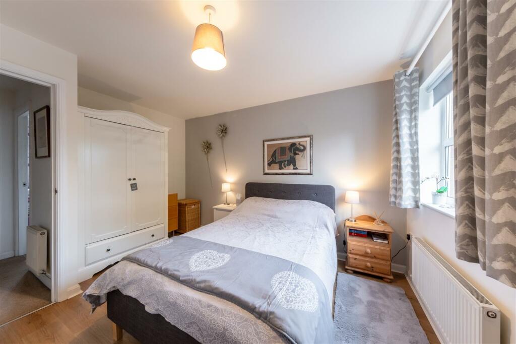 14 Delamere Close-013.jpg