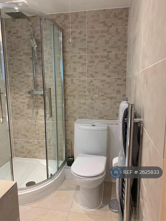 Ensuite For Double Bedroom 2