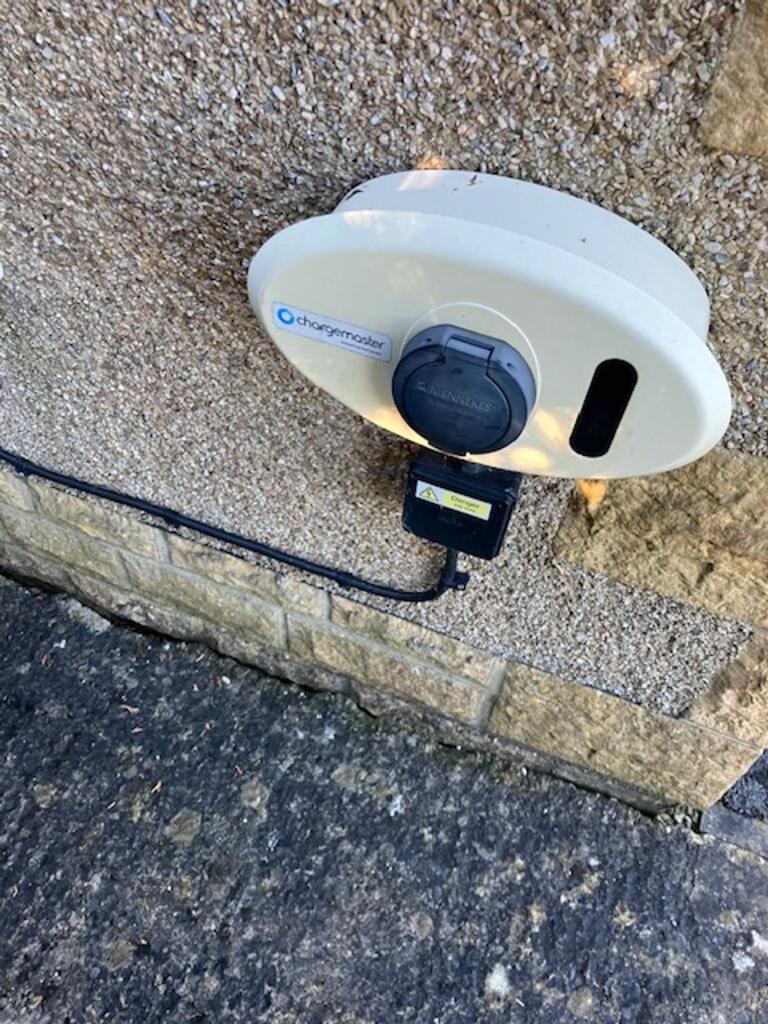 Electric car charger