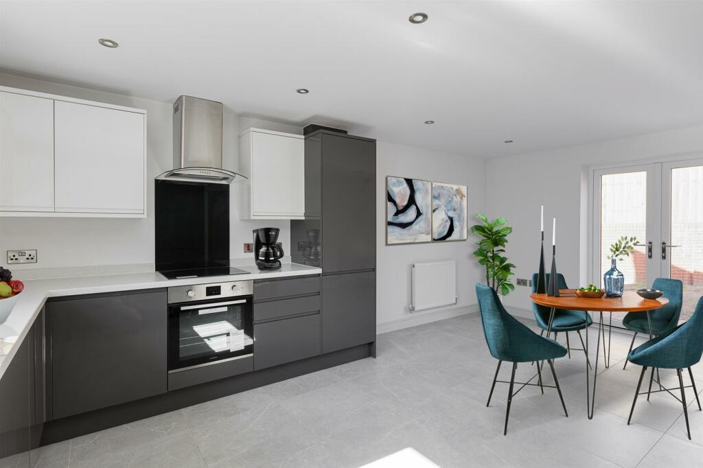 Kitchen/Dining Area