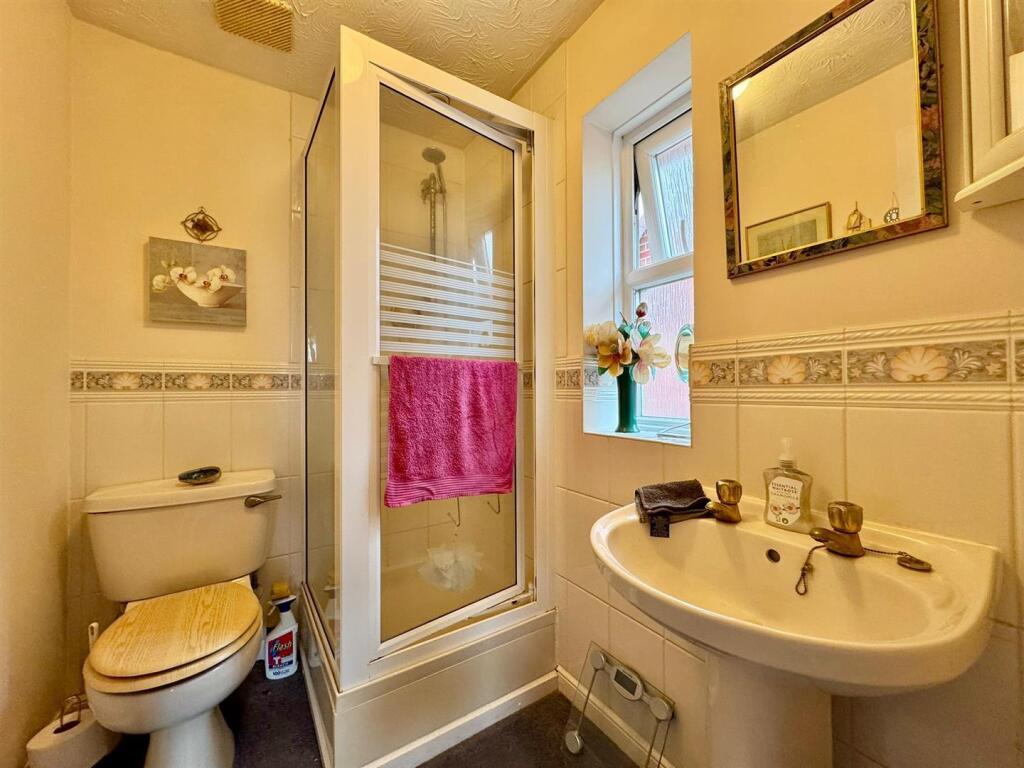 Ensuite.jpg